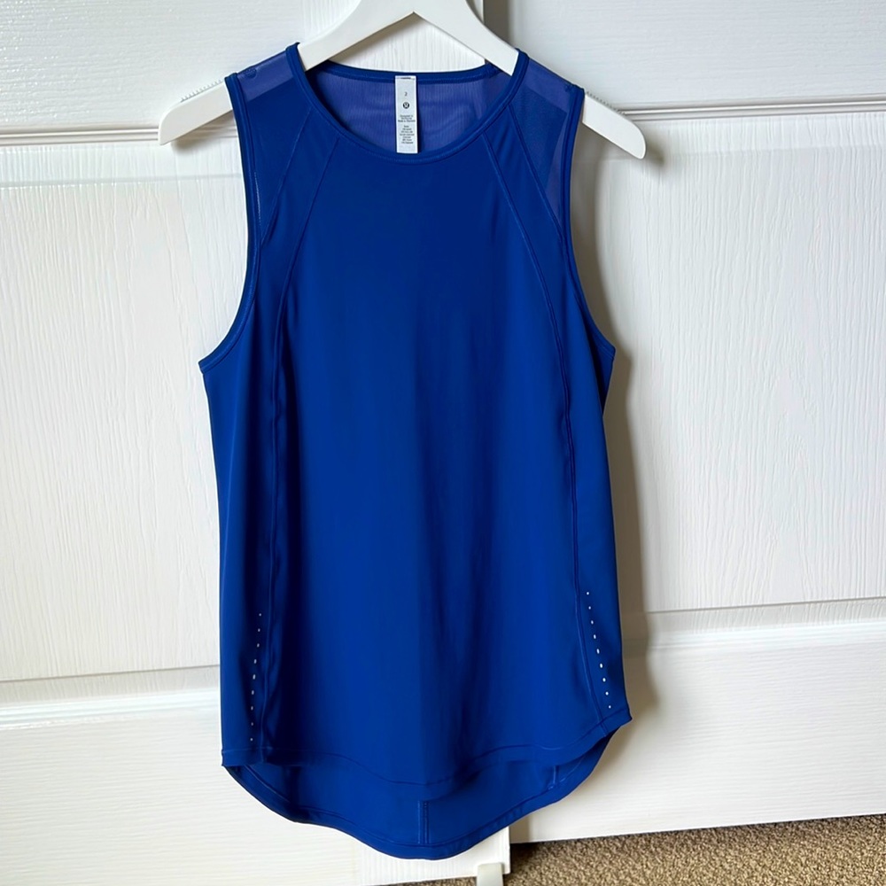 Lululemon Sculpt Tank Top in Blue (Psychic) Size 2 - New Without Tags